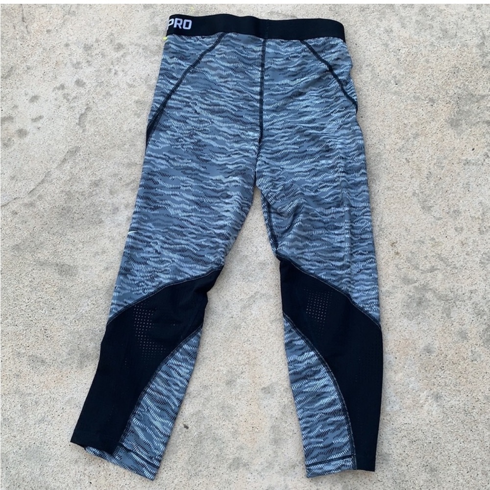 Nike Run Capri Leggings Women's Size M - Picture 3 of 5
